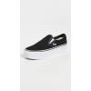 Vans Unisex-Adult Classic Slip on(Black/True White)